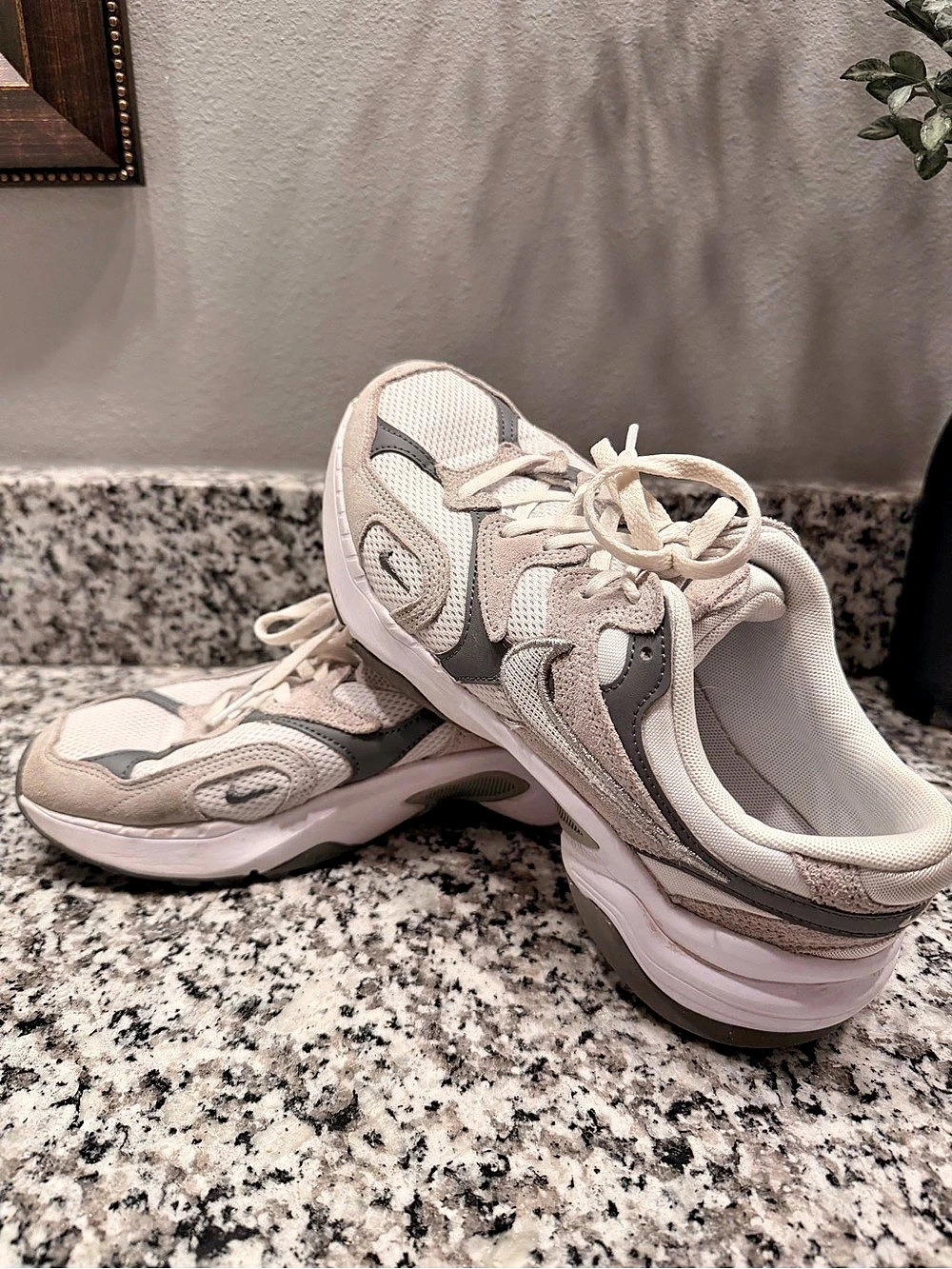 Nike AL8 'Smoke Grey Metallic Silver' Women's Sneakers White & Gray US 8.5